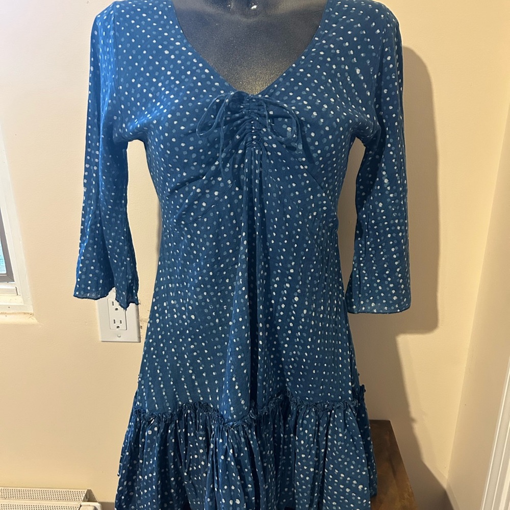 Blue and White V-Neck Sundress with Cuffed Sleeves